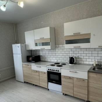 Сдается 1-комнатная квартира, 37 м²