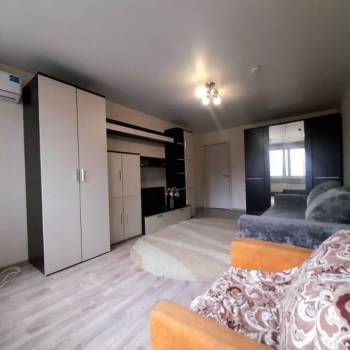 Продается 1-комнатная квартира, 40,5 м²