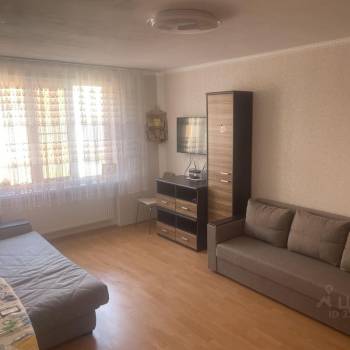 Сдается 2-х комнатная квартира, 78 м²