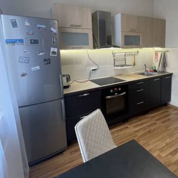 Сдается 1-комнатная квартира, 40 м²