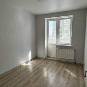 Продается 1-комнатная квартира, 37 м²