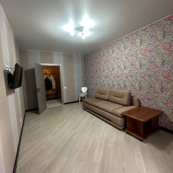 Сдается 1-комнатная квартира, 40 м²