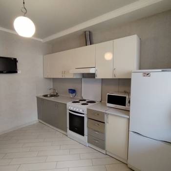 Продается 1-комнатная квартира, 38,6 м²