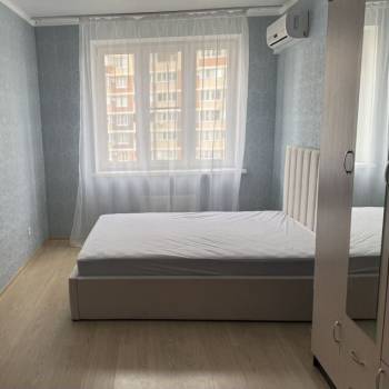 Сдается 2-х комнатная квартира, 65 м²