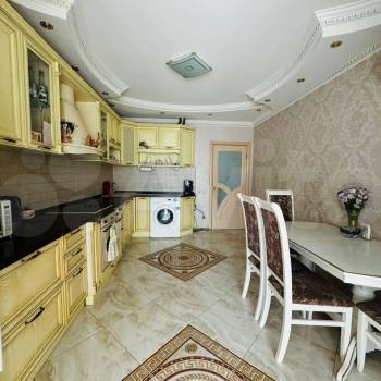 Продается 2-х комнатная квартира, 77,5 м²