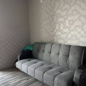 Продается 1-комнатная квартира, 35 м²