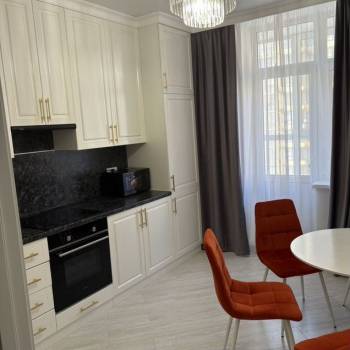 Сдается 1-комнатная квартира, 41,3 м²