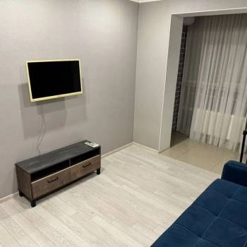 Сдается 2-х комнатная квартира, 65 м²