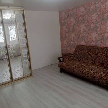 Сдается 1-комнатная квартира, 45 м²