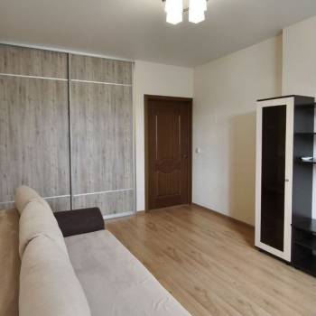 Сдается 1-комнатная квартира, 39 м²