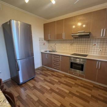 Продается 1-комнатная квартира, 38 м²