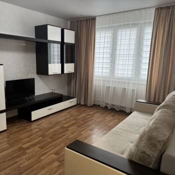 Сдается 1-комнатная квартира, 39,5 м²