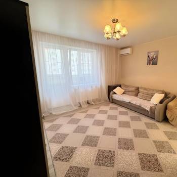 Сдается 1-комнатная квартира, 41 м²