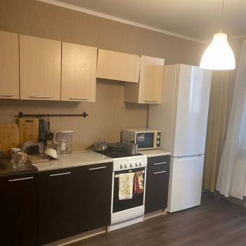 Сдается 1-комнатная квартира, 42 м²