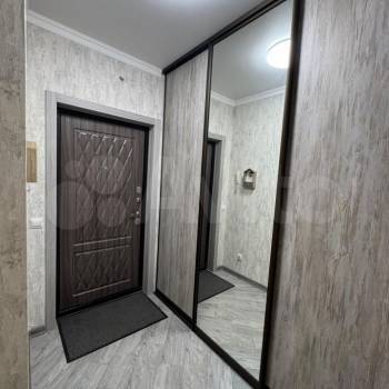 Сдается 1-комнатная квартира, 42 м²