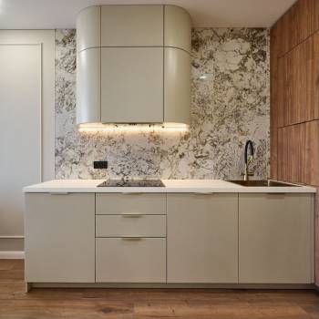 Продается 1-комнатная квартира, 40 м²