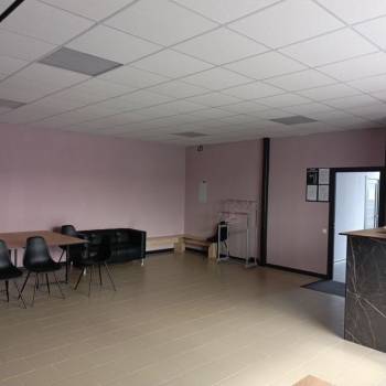 Сдается Нежилое помещение, 162 м²