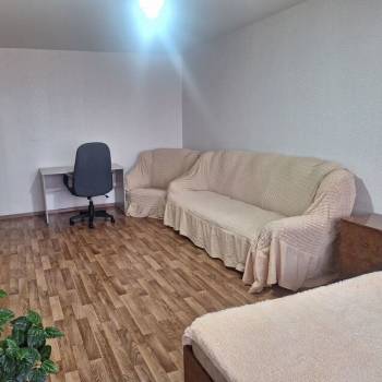 Сдается 1-комнатная квартира, 51 м²