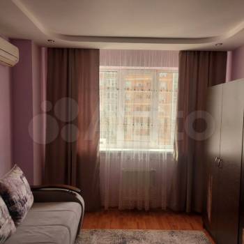 Сдается 1-комнатная квартира, 38 м²