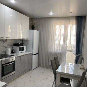 Сдается 1-комнатная квартира, 38 м²