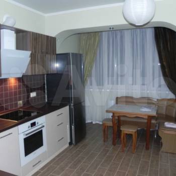 Сдается 1-комнатная квартира, 44 м²