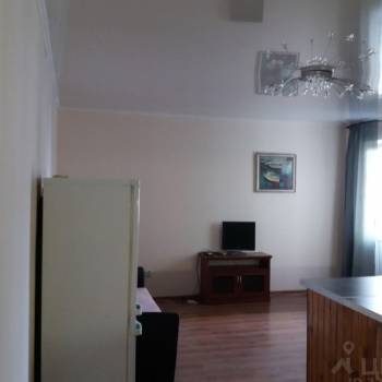 Продается 1-комнатная квартира, 36 м²