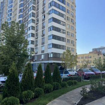 Продается 1-комнатная квартира, 40 м²