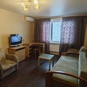 Сдается 1-комнатная квартира, 40 м²