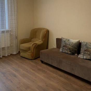 Сдается 1-комнатная квартира, 51 м²