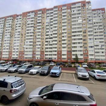 Продается 1-комнатная квартира, 49,6 м²