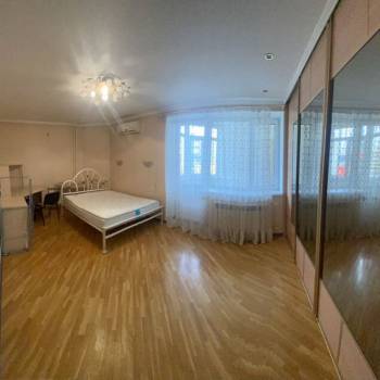 Сдается 2-х комнатная квартира, 80 м²