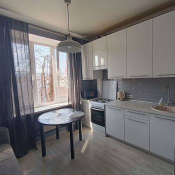 Сдается 1-комнатная квартира, 35 м²