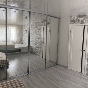 Сдается 1-комнатная квартира, 42 м²