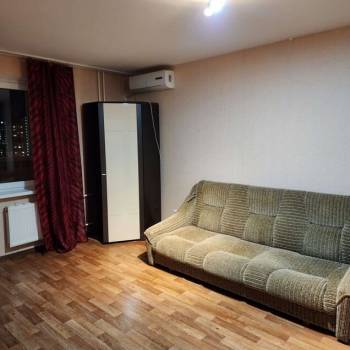 Продается 1-комнатная квартира, 37,4 м²