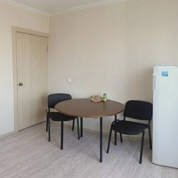 Продается 1-комнатная квартира, 38 м²