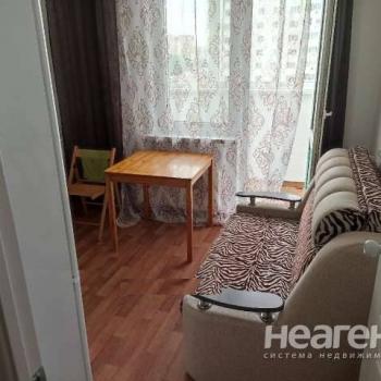 Продается 1-комнатная квартира, 47 м²