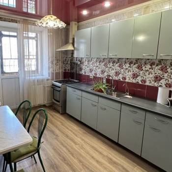 Сдается Многокомнатная квартира, 64 м²