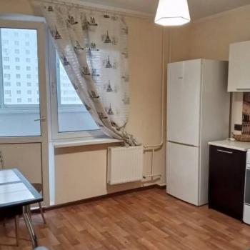 Сдается 1-комнатная квартира, 38 м²
