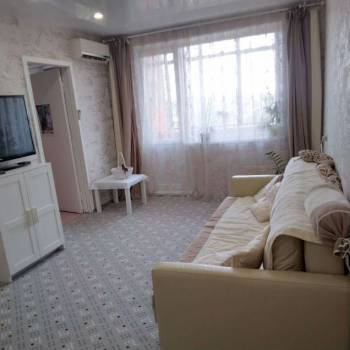 Продается Многокомнатная квартира, 61 м²