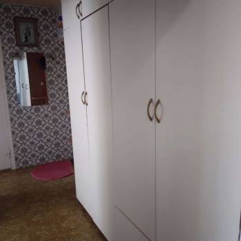 Продается Многокомнатная квартира, 61 м²