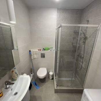 Сдается 1-комнатная квартира, 55 м²