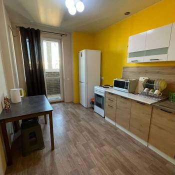 Сдается 1-комнатная квартира, 40 м²