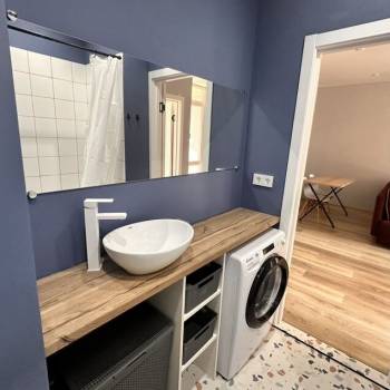 Сдается 1-комнатная квартира, 42 м²