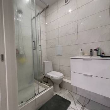 Продается 1-комнатная квартира, 36 м²