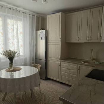 Продается 1-комнатная квартира, 37,9 м²