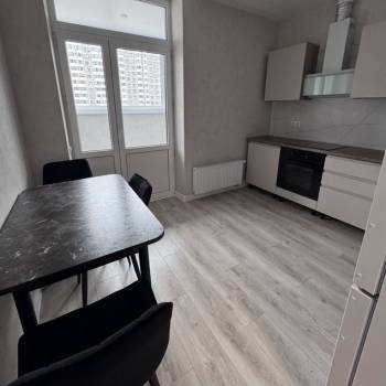 Сдается 1-комнатная квартира, 37,4 м²