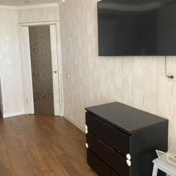 Сдается 1-комнатная квартира, 54 м²