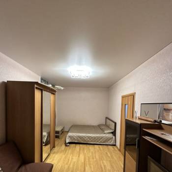 Продается 1-комнатная квартира, 40 м²