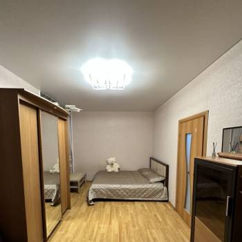 Продается 1-комнатная квартира, 40 м²
