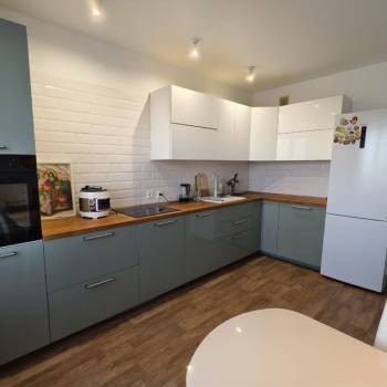 Продается 3-х комнатная квартира, 99,8 м²